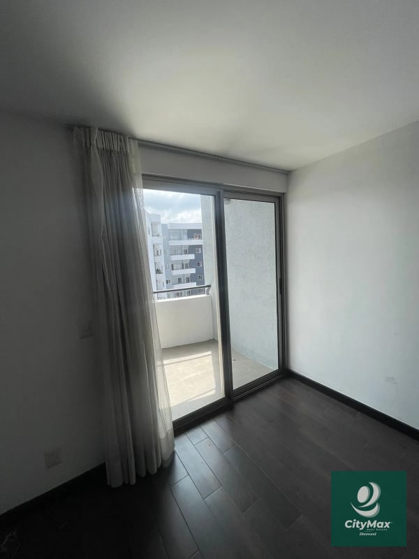 Apartamento en Renta en Zona 14, Ciudad de Guatemala - 2