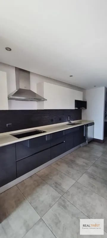 APARTAMENTO AMUEBLADO EN VENTA VIU CAYALÁ ZONA 16 — Apartamento en Venta en Zona 16, Guatemala, Ciudad — foto 10 de 16
