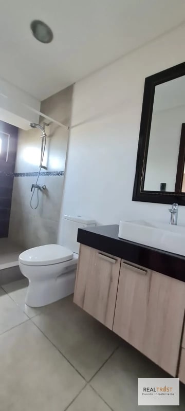 APARTAMENTO AMUEBLADO EN VENTA VIU CAYALÁ ZONA 16 - 4