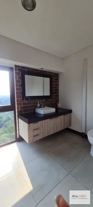 APARTAMENTO AMUEBLADO EN VENTA VIU CAYALÁ ZONA 16 — Apartamento en Venta en Zona 16, Guatemala, Ciudad — foto 2 de 16