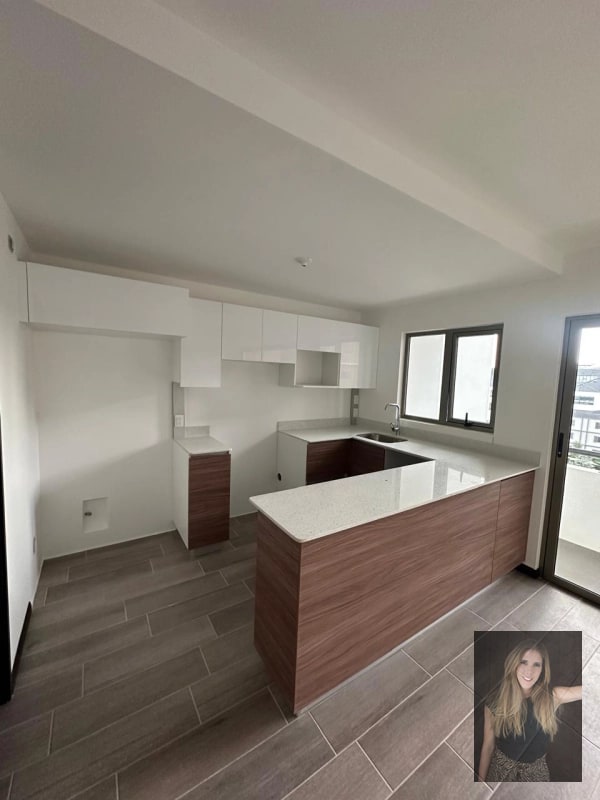Apartamento en renta Edificio Segheria zona 14 sector la villa - 14