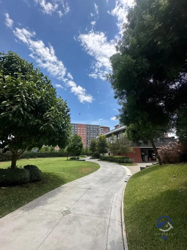 Apartamento en renta en Apartamentos Segheria, zona 14, Ciudad de Guatemala - 1