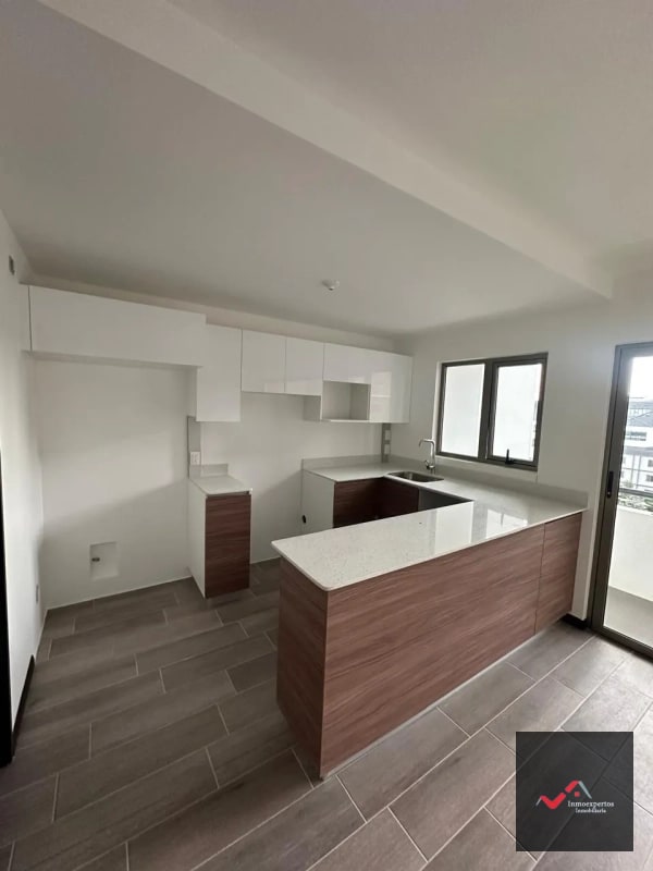 APARTAMENTO EN RENTA ZONA 14 LA VILLA - 10