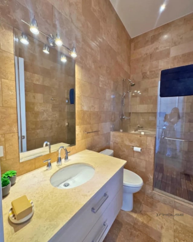 APARTAMENTO EN RENTA ZONA 10, VÍA SIETE - 4