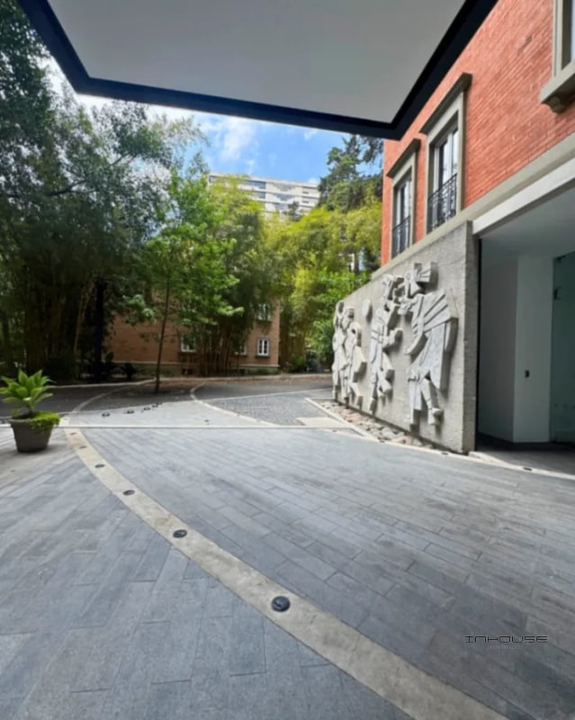 APARTAMENTO EN RENTA ZONA 10, VÍA SIETE - 1