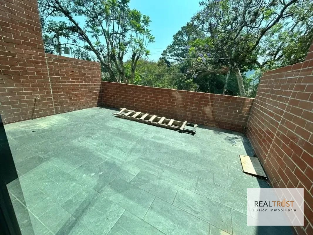 TOWNHOUSE EN RENTA VISTA HERMOSA I ZONA 15 — Apartamento en Alquiler en Vista Hermosa I, Zona 15, Guatemala, Ciudad — foto 4 de 13