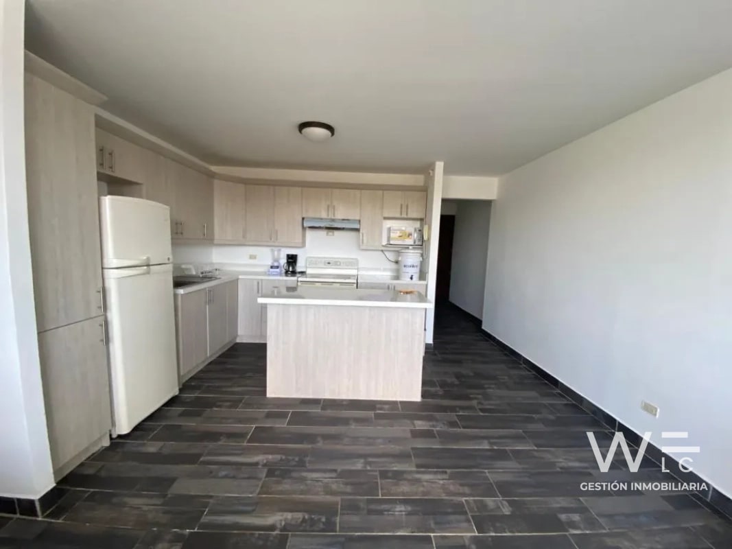 VENDO APARTAMENTO ZONA 14 - 7