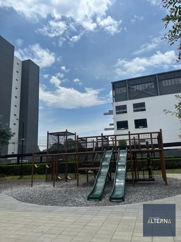 Amplio Apartamento en Renta en Zona 14 Edificio Segheria - 12