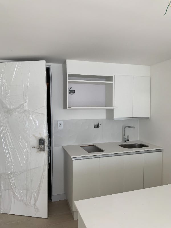 MODERNO APARTAMENTO EQUIPADO EN RENTA, EDIFICIO QUO — Apartamento en Alquiler en Zona 4, Guatemala, Ciudad — foto 9 de 14