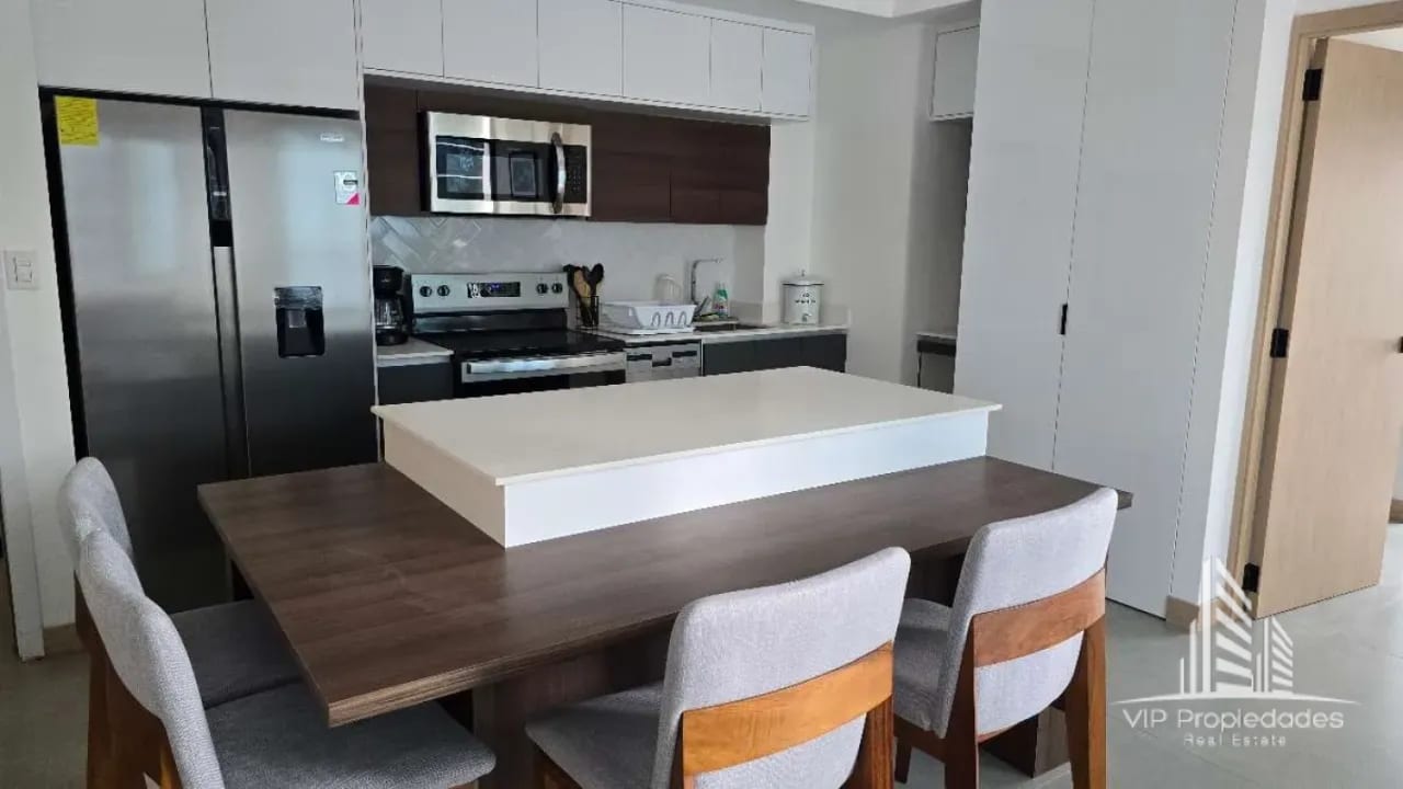 BONADIEZ, Z10. Apartamento amueblado y equipado en alquiler — Apartamento en Alquiler en Bonadiez, Zona 10, Guatemala, Ciudad — foto 1 de 13