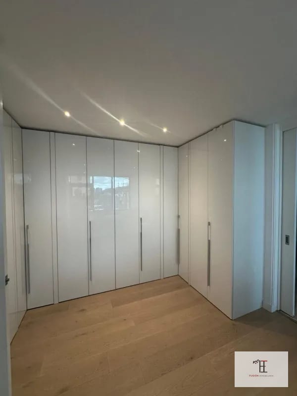 Vendo Apartamento en Nivel 15 Totalmente Amueblado, Automatizado y Moderno, Edificio de Liv Zona 15 VH1 — Apartamento en Venta en LIV, Zona 15, Guatemala, Ciudad — foto 4 de 9