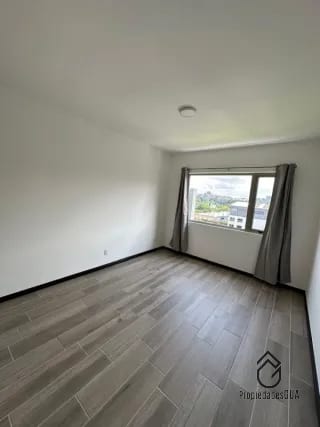 Apartamento en RENTA Segheria zona 14 — Apartamento en Alquiler en Segheria, Zona 14, Guatemala, Ciudad — miniatura 4 de 15