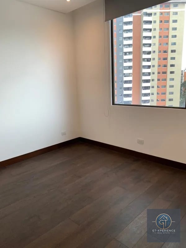 Lindo apartamento en edificio ECHO, zona 14 — Apartamento en Alquiler en Echo, Zona 14, Guatemala, Ciudad — foto 3 de 13