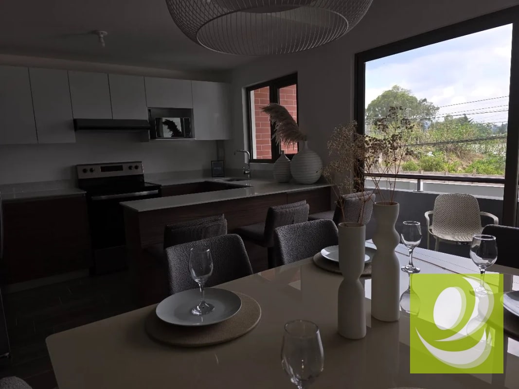Vendo Apartamento Primer Nivel Zona 14 - 8