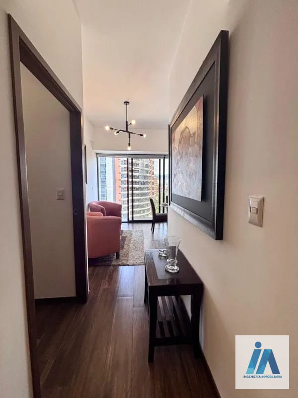 ALQUILER / VENTA - Casa Clara Z.10 — Apartamento en Alquiler en Casa Clara, Zona 10, Guatemala, Ciudad — foto 11 de 13