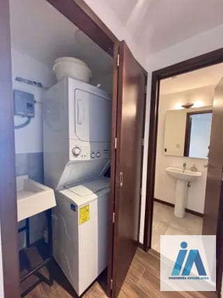 ALQUILER / VENTA - Casa Clara Z.10 — Apartamento en Alquiler en Casa Clara, Zona 10, Guatemala, Ciudad — miniatura 5 de 13