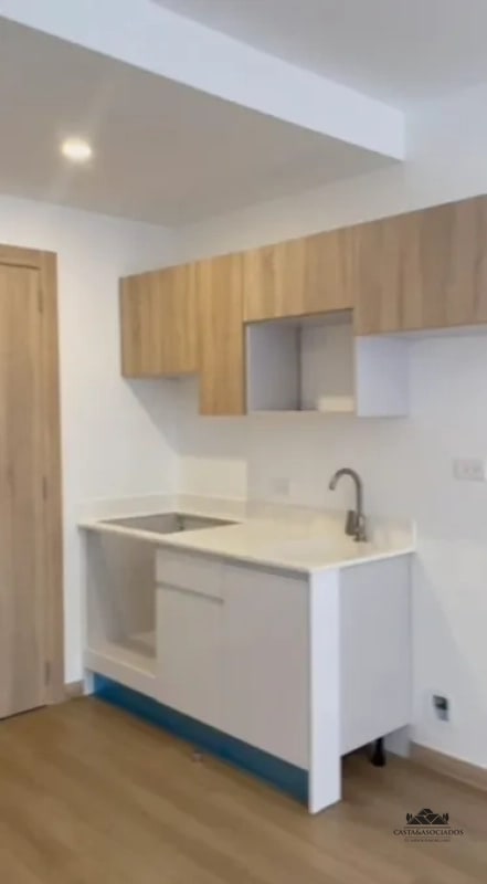 APARTAMENTO EN VENTA ZONA 4 - 8