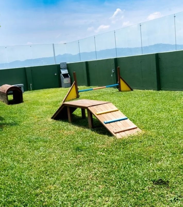 APARTAMENTO EN VENTA ZONA 4 - 7