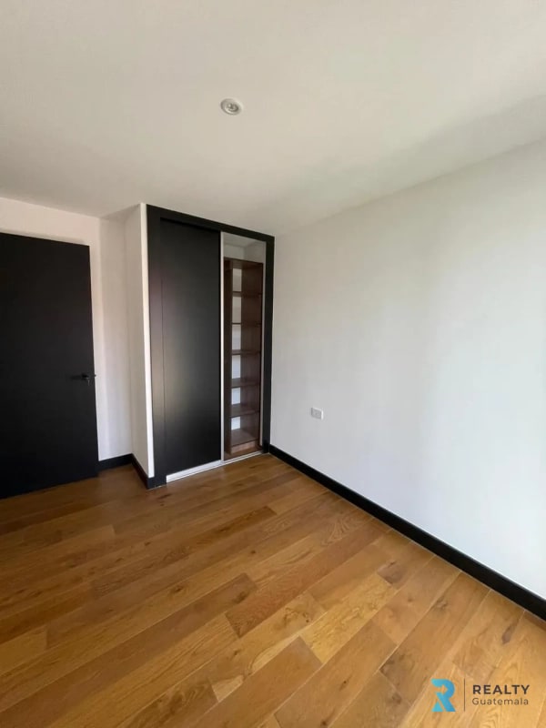 VENDO APARTAMENTO ZONA 11 VILLA MARISCAL Nivel Alto!! - 6