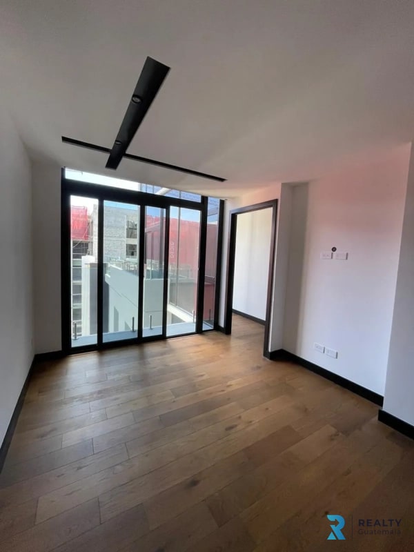 VENDO APARTAMENTO  ZONA 11 VILLA MARISCAL Nivel Alto!! - 3