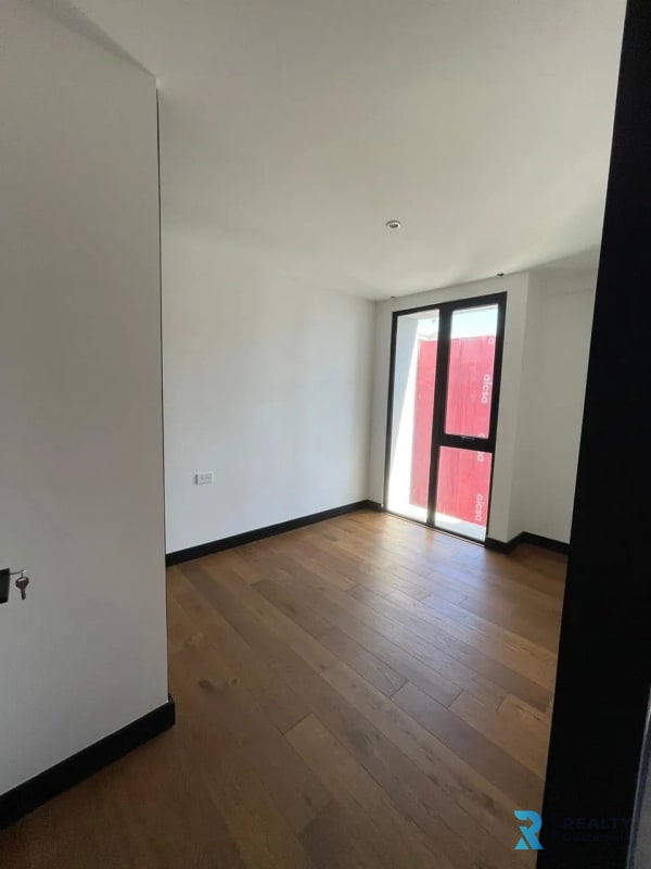 VENDO APARTAMENTO  ZONA 11 VILLA MARISCAL Nivel Alto!! - 2