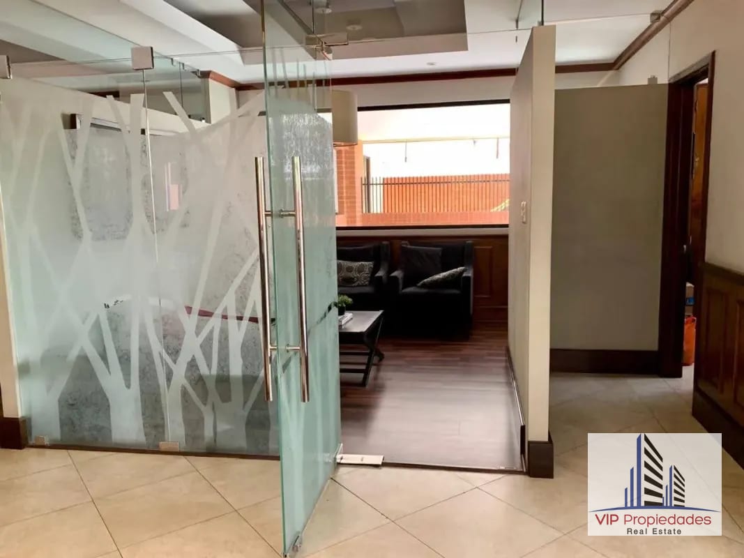 Altos de Santa Clara, Z. 10 Apartamento en renta — Apartamento en Alquiler en Altos de Santa Clara, Zona 10, Guatemala, Ciudad — foto 11 de 12
