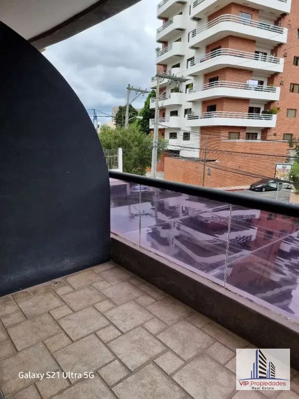 Altos de Santa Clara, Z. 10 Apartamento en renta — Apartamento en Alquiler en Altos de Santa Clara, Zona 10, Guatemala, Ciudad — foto 10 de 12