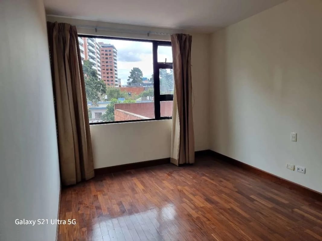 Altos de Santa Clara, Z. 10 Apartamento en renta — Apartamento en Alquiler en Altos de Santa Clara, Zona 10, Guatemala, Ciudad — foto 4 de 12