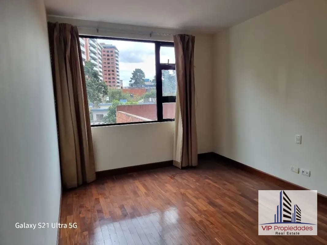 Altos de Santa Clara, Z. 10 Apartamento en renta — Apartamento en Alquiler en Altos de Santa Clara, Zona 10, Guatemala, Ciudad — foto 4 de 12