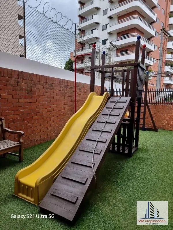 Altos de Santa Clara, Z. 10 Apartamento en renta — Apartamento en Alquiler en Altos de Santa Clara, Zona 10, Guatemala, Ciudad — foto 3 de 12