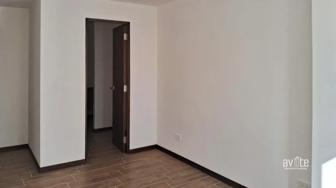 NUVO NARANJO. Apartamento con jardín tipo terraza Q1,350,000.00 — Apartamento en Venta en Condado Naranjo, Zona 4 Mixco, Guatemala, Ciudad — foto 11 de 15