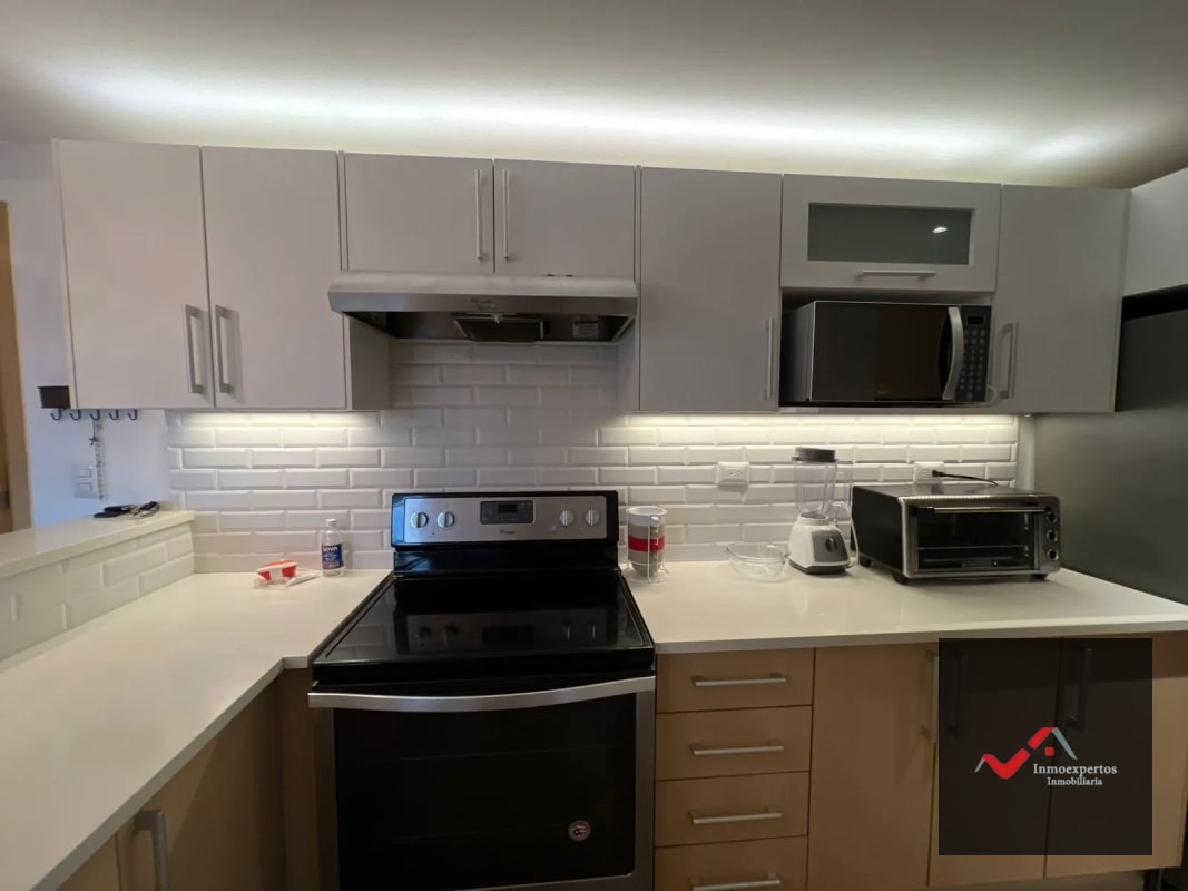 APARTAMENTO AMUEBLADO EN VENTA ZONA 10 - 6