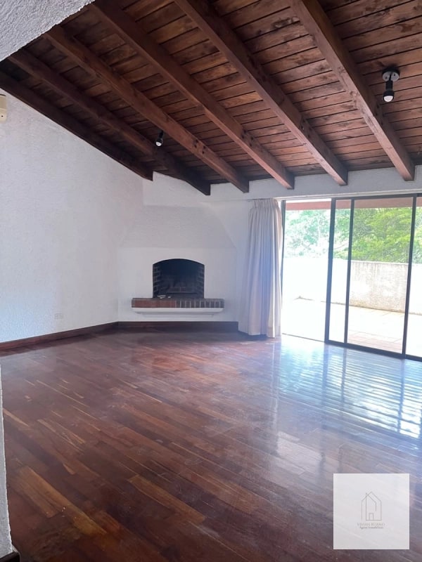 Apartamento amplio en venta/renta zona 15 - 9