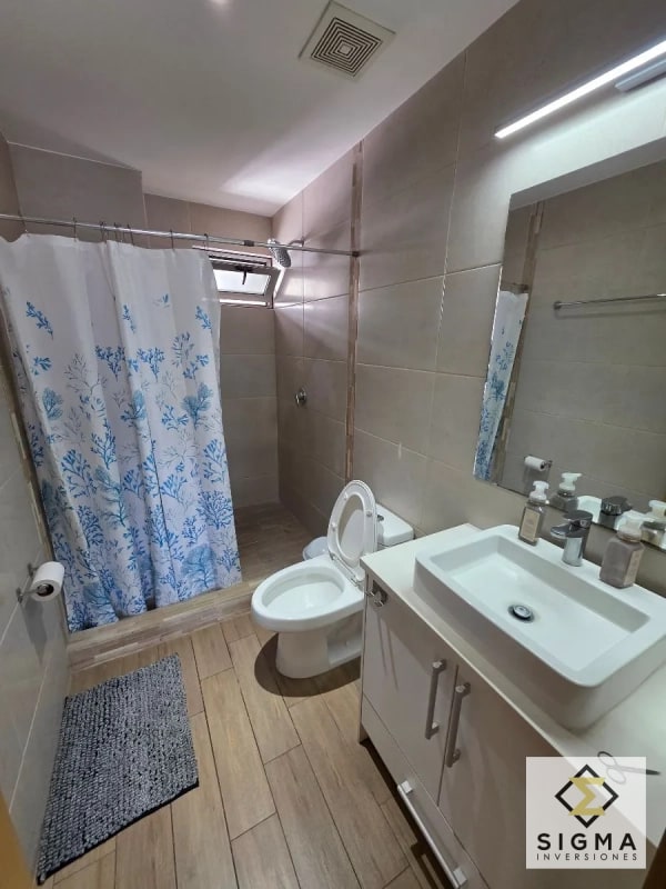 EN VENTA: Apartamento en zona 10, CITYHAUS, 2 habitaciones 2 parqueos - 15