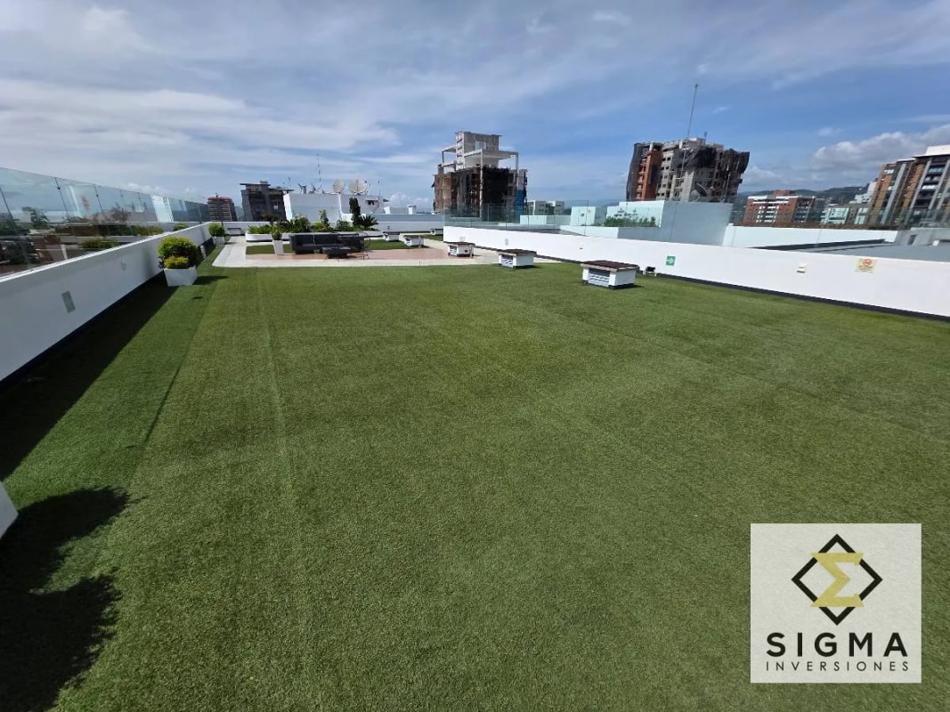 EN VENTA: Apartamento en zona 10, CITYHAUS, 2 habitaciones 2 parqueos - 7