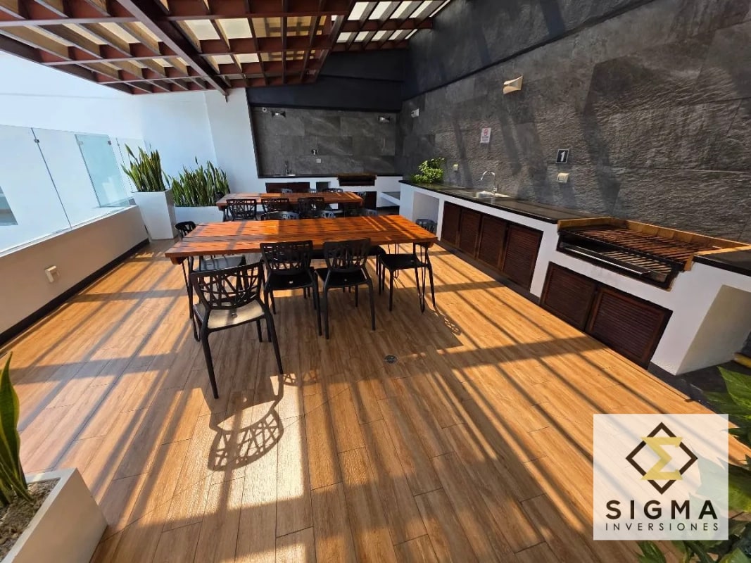 EN VENTA: Apartamento en zona 10, CITYHAUS, 2 habitaciones 2 parqueos - 4