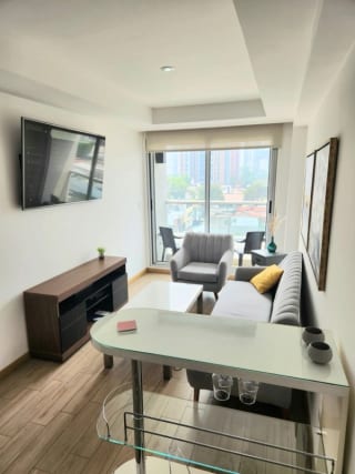 RENTA O VENTA  APARTAMENTO Z.10 COMPLETAMENTE AMUEBLADO — Apartamento en Venta en City Haus, Zona 10, Guatemala, Ciudad — miniatura 7 de 7