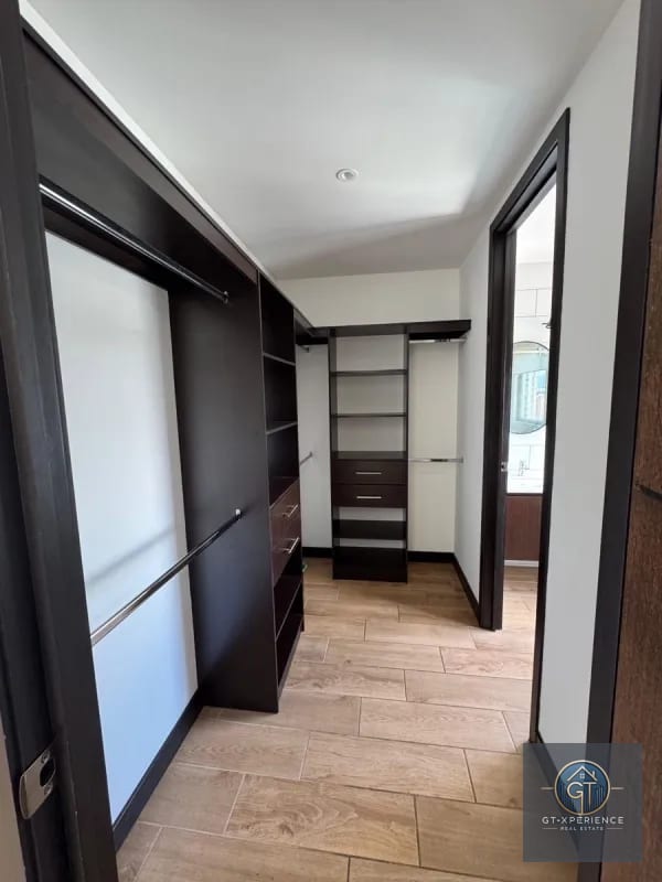 Lindo apartamento en Marqués de Okland en renta — Apartamento en Alquiler en Zona 10, Guatemala, Ciudad — foto 13 de 13