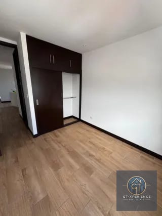 Lindo apartamento en Marqués de Okland en renta — Apartamento en Alquiler en Zona 10, Guatemala, Ciudad — miniatura 7 de 13
