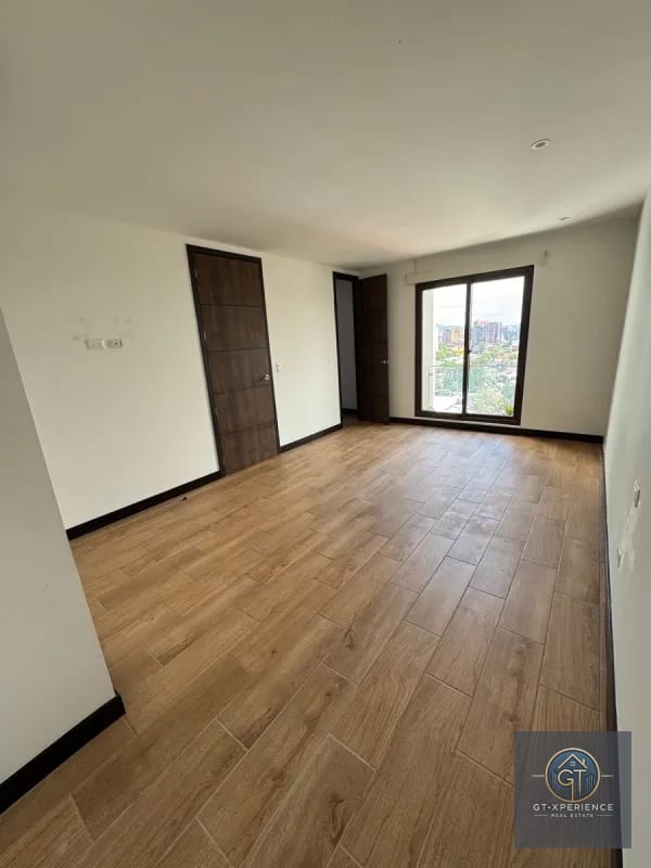 Lindo apartamento en Marqués de Okland en renta — Apartamento en Alquiler en Zona 10, Guatemala, Ciudad — foto 3 de 13