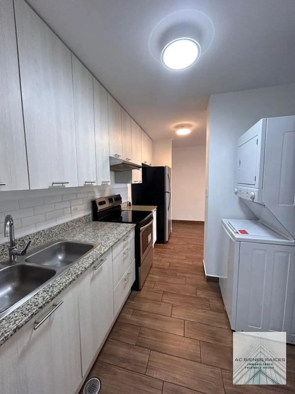 RENTA /VENTA APARTAMENTO BALMES ZONA 11 - 13
