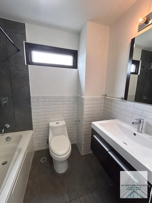 RENTA /VENTA  APARTAMENTO BALMES ZONA 11 - 6