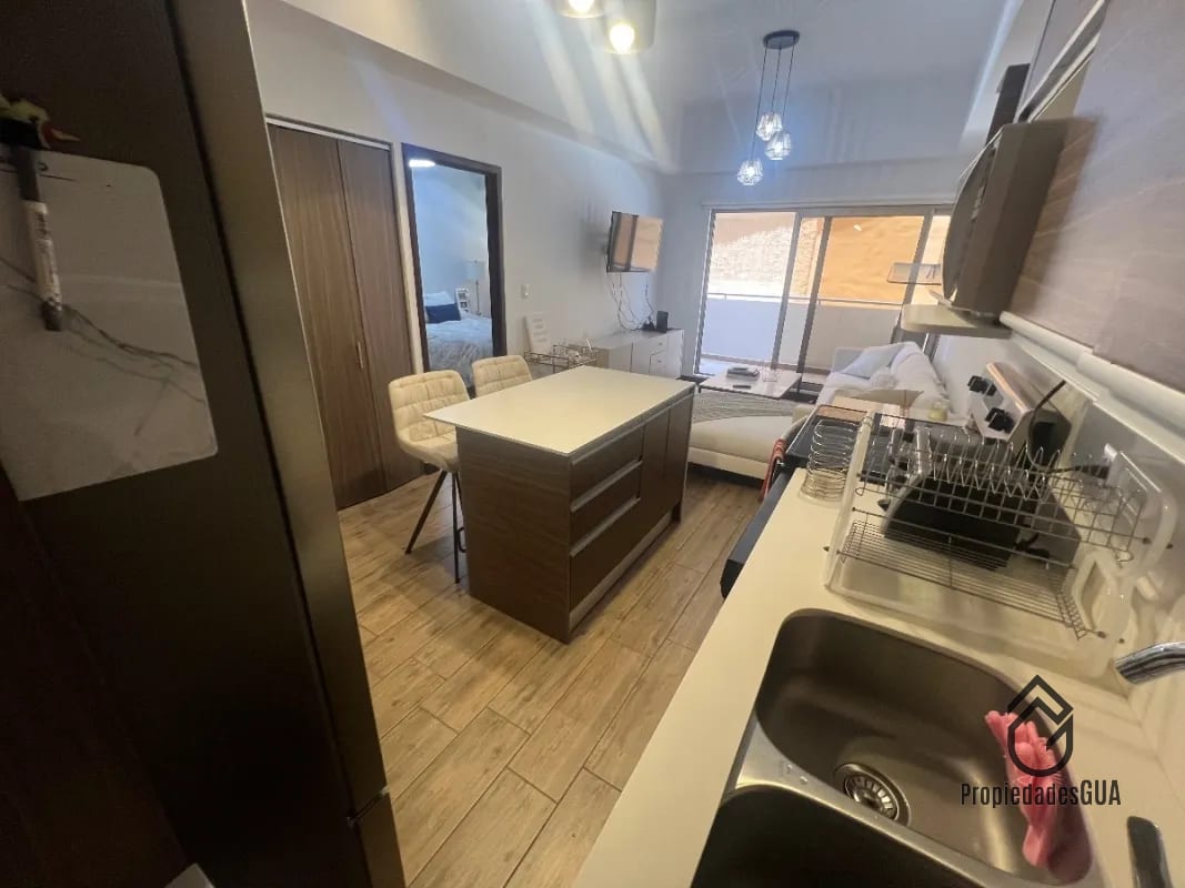 Apto de 1 dormitorio con balcón — Apartamento en Venta en Zona 10, Guatemala, Ciudad — foto 3 de 13