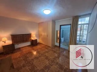 Apartamento amueblado de una habitación en zona 10 Oakland a una cuadra de Oakland mall — Apartamento en Alquiler en Zona 10, Guatemala, Ciudad — miniatura 4 de 10