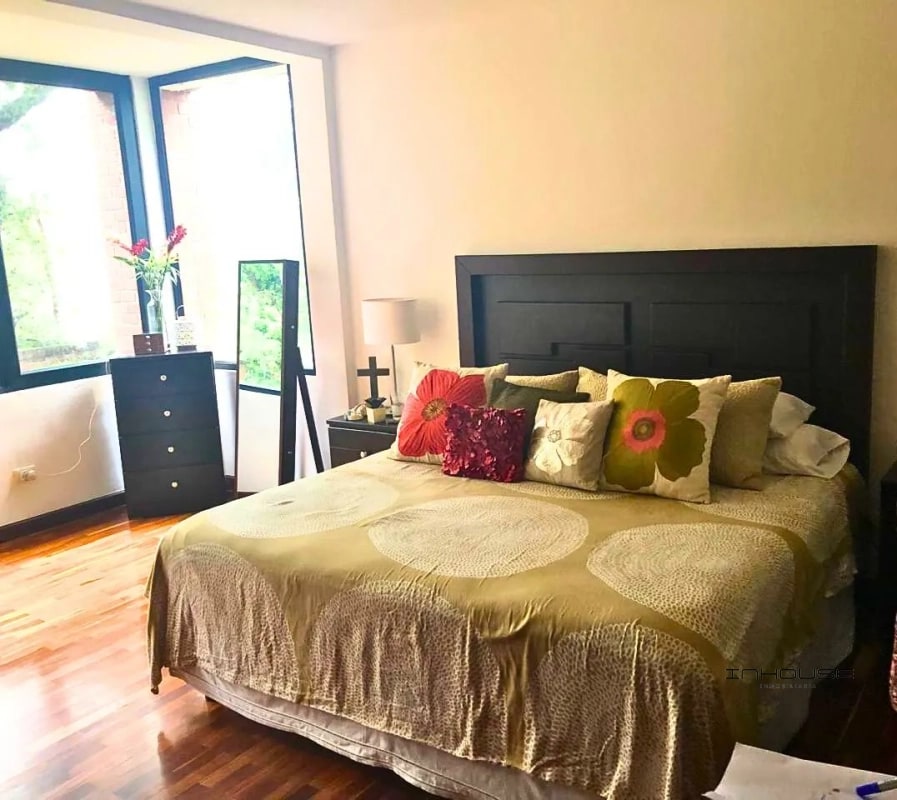 APARTAMENTO EN VENTA ZONA 16 ENCINOS DE CAYALA CON JARDIN - 4