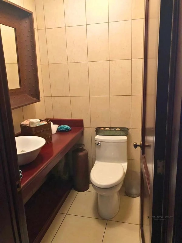 APARTAMENTO EN VENTA ZONA 16 ENCINOS DE CAYALA CON JARDIN - 3