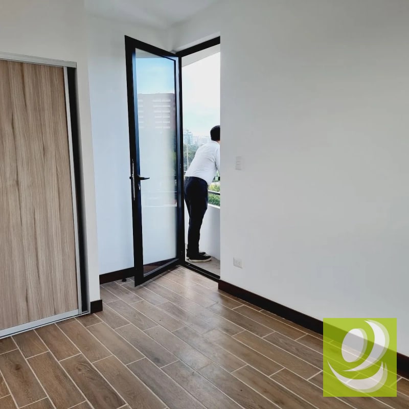 APARTAMENTO EN VENTA ZONA 14 - 9