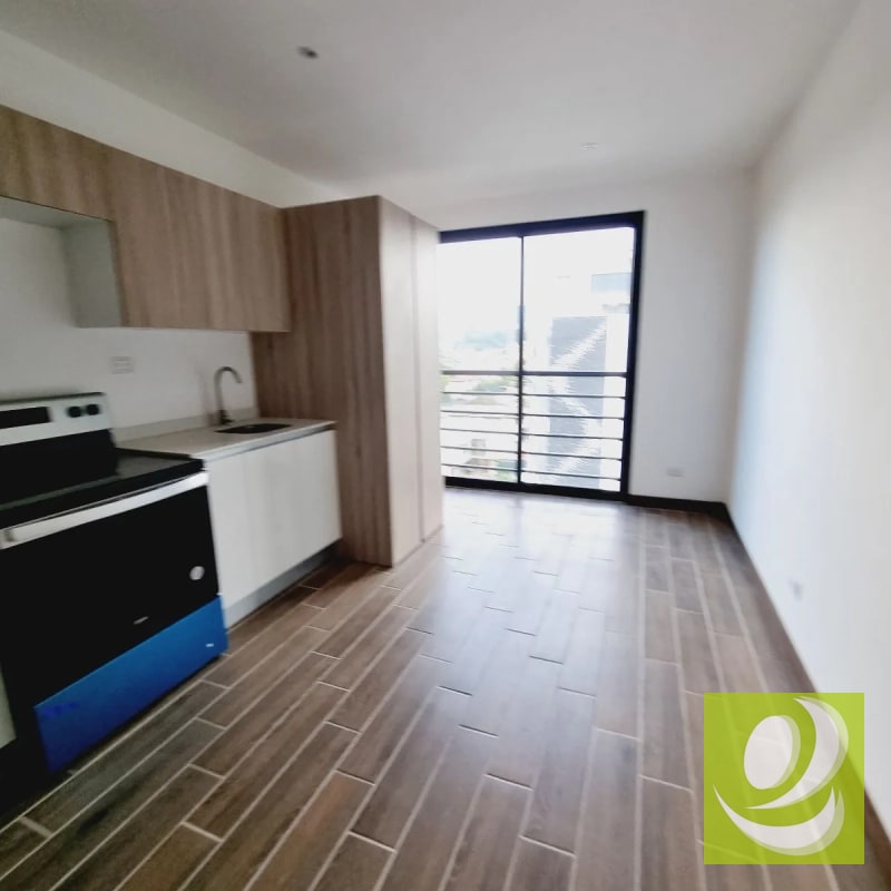 APARTAMENTO EN VENTA ZONA 14 - 7