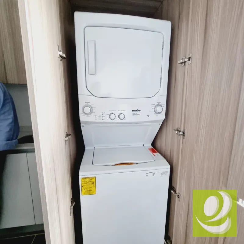 APARTAMENTO EN VENTA ZONA 14 — Apartamento en Venta en Vila Catorce, Zona 14, Guatemala, Ciudad — foto 2 de 9
