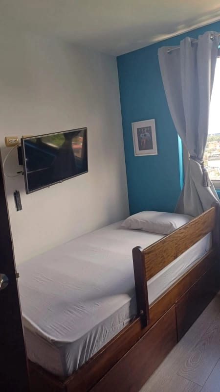 Apartamento amueblado en renta zona 10 — Apartamento en Alquiler en Zona 10, Guatemala, Ciudad — foto 5 de 10